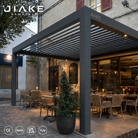 Pergola en aluminium Jiake Europe avec toit à lames motorisées pour jardin, gazebo, terrasse/balcon et repas en plein air commerciaux