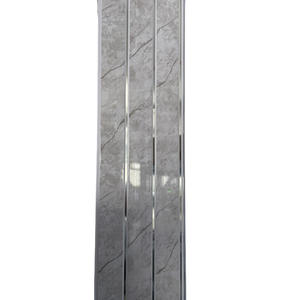 Fabriqué en Chine Panneau PVC <span class=keywords><strong>blanc</strong></span> en plastique estampage à chaud Panneau de <span class=keywords><strong>plafond</strong></span> De Techo De Pvc 30mm x 9 Carreau de <span class=keywords><strong>plafond</strong></span> Lambris Pvc <span class=keywords><strong>Plafond</strong></span> - Product Image 3