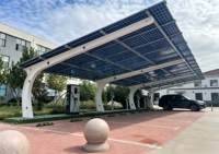Solutions solaires pour parkings commerciaux, structure imperméable, conception personnalisée, système d'installation photovoltaïque BIPV pour abri de voiture solaire
