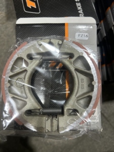 Pastilla de Freno para Motocicleta <span class=keywords><strong>NAVI</strong></span>-110 para <span class=keywords><strong>HONDA</strong></span>, Piezas de Motocicleta de China, Pieza de Motocicleta de la Mejor Calidad - Product Image 3