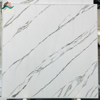 Dalles de marbre blanc Calacatta en gros, pierre décorative pour la conception d'intérieur de luxe pour cuisines, salles de bain et hôtels