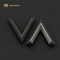 HONMEO Fabricant d'étiquettes métalliques en alliage de zinc gravées sur mesure, étiquettes de vêtements, étiquettes métalliques en gros pour vêtements