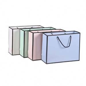 Sac en papier enduit KM Luxury Wholesale Fashion Custom Boutique Clothes Shopping Gift Packaging - Product Image 2