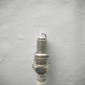 NGK Genuine Motorcycle Parts Accessories Candle 2202 DPR8EIX-9 pour Honda GB400 Tourist Trophy/VF400F/Intergra 400CC New CBR - Product Image 4