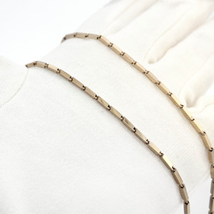 Collier en or 18 carats avec logo personnalisé CEJ, unisexe, maillons en barre, moulage massif, minimaliste, simple, classique, fournisseur de bijoux - Product Image 3