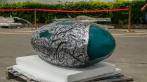 Jingyue Custom Frp Glasvezel Combineren Transparante Hars Moderne Kunstmatige Elegante Ornament Handgemaakte Rotstuin Decoratie Sculptuur - Product Image 6