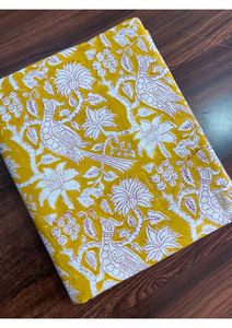 ผ้าฝ้ายเนื้อนุ่มลายดอกไม้ พิมพ์ลายบล็อกอินเดียด้วยมือ ผ้าทำเสื้อผ้าทำมืออินเดีย ผ้าสำหรับเสื้อผ้าฤดูร้อน ขายเป็นเมตร รับผลิตแบบ OEM - Product Image 6