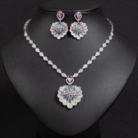 Set Kalung Kuningan Klasik Berlapis Emas dengan Zirkon Motif Bunga untuk Pernikahan, Pertunangan, Ulang Tahun, dan Pesta - Hadiah