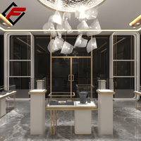 Comptoir d'exposition LED personnalisable avec finition peinte pour magasins de beauté, parfumeries, et boutiques de perruques – Vitrine en verre trempé