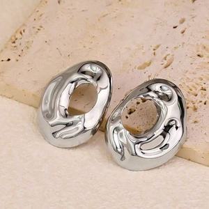 Pendientes de Aguja de Plata Estilo Europeo Americano Vintage, Diseño Ovalado Irregular Hueco, Pendientes Geométricos de Metal Simple y Moderno para Mujer - Product Image 5