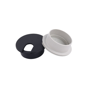 Cache-câbles rond en plastique noir de 35 mm pour gestion des câbles de bureau - Product Image 2