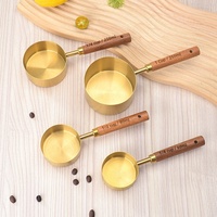 Ensemble de cuillères et tasses à mesurer en acier inoxydable avec manche en bois d'acacia, plaqué or, résistant aux hautes températures, antidérapant, huit pièces pour la maison