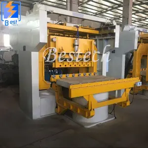 Aluminum casting sand molding machine