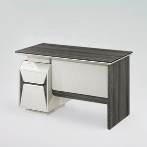 Scrivania Direzionale in Legno Personalizzabile con Pannello Estensibile 1m, 2 Cassetti, Tavolo da Lavoro Moderno per Ufficio ad Angolo - Product Image 5