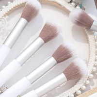 Pinceau de maquillage portable unique pour poudre libre et blush, en fibres synthétiques, outil de beauté