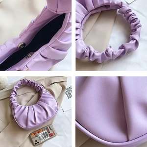 กระเป๋าแฟชั่นฤดูร้อนใหม่ สไตล์สดใส กระเป๋าสะพายไหล่ทรงจีบแบบคลาวด์ สไตล์ฝรั่งเศส - Product Image 5