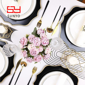 Table décorative festonnée à la main de 13 pouces Chargeurs noirs Assiettes à dîner pour mariage, vacances, Thanksgiving, Noël - Product Image 6