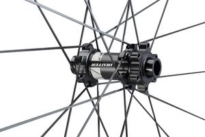 Juego de Ruedas para Bicicleta de Montaña GIOO XCR27 27.5er, Llanta de Carbono (27 mm de Ancho), Freno de Disco, Acabado Mate UD, Rodamientos Sellados - Product Image 6