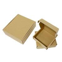 Boîtes de papier en carton kraft avec logo de taille personnalisée en vrac brun uni bon marché pour l'emballage de sous-vêtements chaussettes gaufrage de carton ondulé en fourrure