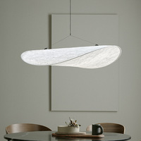 Lampe à nuage à LED en tissu de soie moderne et simple Lumières décoratives créatives design Restaurant Chambre Soucoupe volante Suspension à LED