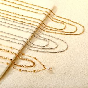 Collier tendance en acier inoxydable plaqué or PVD 18 carats, style hip-hop, à trois couches, avec pendentif perle punk, anti-ternissement, pour femme - Product Image 1