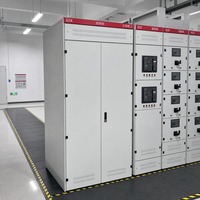 Armoire de commutation basse tension GCK pour la distribution d'énergie, montage au sol intérieur, boîtier métallique, protection IP40 IK05