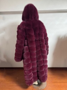 RXFurs Giacche di Lusso in Vera Pelliccia per Donne, Cappotto Lungo Staccabile con Maniche Lunghe e Cappuccio in Pelliccia di Volpe - Product Image 5