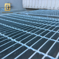 Grille en acier galvanisé antidérapante pour passerelle, panneau de grille métallique pour plateforme industrielle et passerelle de chantier