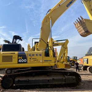 Excavatrice Komatsu PC400 d'occasion du Japon, pelleteuse sur chenilles d'occasion de 40 tonnes, en bon état, disponible à la vente - Product Image 2