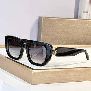 Occhiali da Sole Vintage <span class=keywords><strong>di</strong></span> Lusso con Testa <span class=keywords><strong>di</strong></span> Serpente in Metallo per Donna e Uomo, Protezione UV400, Montatura Bianca e Rossa, Stile Cat Eye Sexy - Product Image 1