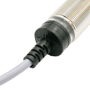 Capteur inductif DGKJ M18 à 3 fils, interrupteur de proximité cylindrique IP67, capteur haute performance pour la détection de métaux - Product Image 4