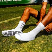 Chaussettes de football Jésus-Christ personnalisées Logo croisé Grip Sports Sports Écriture personnalisée Chaussettes antidérapantes pour l'équipe de football