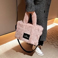 Sac fourre-tout pour femmes à la mode moelleux automne-hiver pochette de rangement poignée supérieure sac à main à bandoulière pour voyage travail doux confortable en peluche