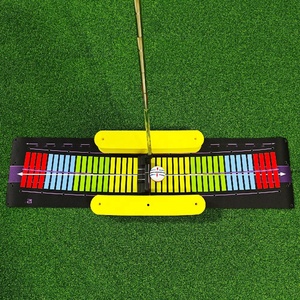 SwingPerfect Golf Barra de Arco de Espuma de 12 Grados para Putting, Ayuda de Entrenamiento para Enfoque en el Área de Golpeo, Compatible con Cabezales de Putter Cuadrados y Tapetes de Putting - Product Image 1