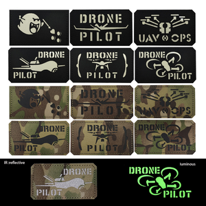 DRONE <span class=keywords><strong>PILOT</strong></span> Chapeau thermocollant fait à la main écologique Badge de poitrine découpé au laser Lumière de nuit infrarouge réfléchissante Paquet de ruban magique - Product Image 1