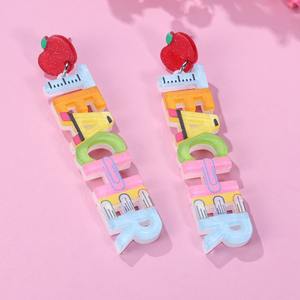 Nouveau cadeau de rentrée scolaire personnalisé acrylique arc-en-ciel enseignant lettre boucles d'oreilles prêt à expédier - Product Image 6