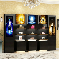 Vitrine cosmétique noire et or sur mesure avec éclairage LED, murale, pour présentation de soins de la peau et de parfums, pour les boutiques de beauté