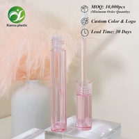 Tube de gloss à lèvres rond transparent rose avec logo personnalisé, contenants vides à marque privée avec bouchon à vis pour outils de maquillage