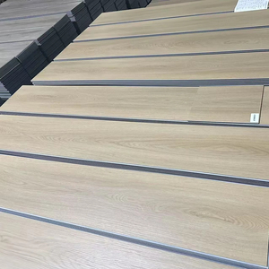 Suelo SPC Rígido de 5mm con Base IXPE de 2mm, Instalación con Click, para Hogar y Oficina, Grado Comercial <span class=keywords><strong>AC5</strong></span>, Textura de Madera Impermeable - Product Image 1