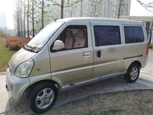 Auto Usado a Precio Económico, Furgoneta de Gasolina China para Pasajeros y Carga, <span class=keywords><strong>7</strong></span> Asientos - Product Image 2