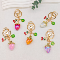 Schattig aardbei hars sleutelhanger emaille kersen madeliefjes bedels fruit sleutelring Y2K coquette esthetiek tasbedel cadeau voor meisjes