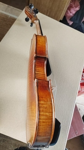 ไวโอลินรุ่น <span class=keywords><strong>Stradivarius</strong></span> ขนาด 4/4 3/4 1/2 เสียงไพเราะ หน้าไม้สปรูซแท้ หลังไม้เมเปิล ลายไม้ชัดเจน - Product Image 6