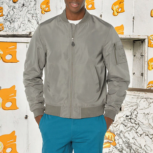 Chaqueta Bomber de Invierno Bordada Personalizada, Diseño Original, Acolchado de Algodón, Nailon y Poliéster, Fabricante OEM, Técnicas de Lavado - Product Image 2