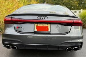 Voiture d'occasion fiable, <span class=keywords><strong>Audi</strong></span> <span class=keywords><strong>S7</strong></span> 2022, 444 ch, V6 turbo, transmission intégrale, packs S Sport et Executive - Product Image 4
