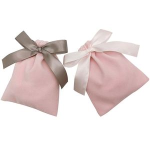 Sacs à cosmétiques en velours noir de luxe 7*9cm avec cordon de serrage, pochettes d'emballage cadeau en velours, logo personnalisé, recyclables, pour rouges à lèvres - Product Image 1