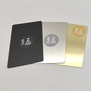 บัตรสื่อสังคม NFC บัตรสมาร์ทการ์ด RFID PVC สีดำด้าน