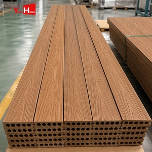 Planche de terrasse en WPC couleur café, faible entretien, revêtement de sol imperméable pour projets résidentiels et de jardins - Product Image 1