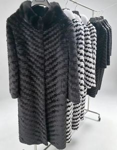 Cappotto Lungo da Donna in Vera <span class=keywords><strong>Pelliccia</strong></span> di <span class=keywords><strong>Visone</strong></span> e Coniglio con Motivo a Chevron, Collo Alto, Caldo Soprabito Invernale in <span class=keywords><strong>Pelliccia</strong></span> - Product Image 1