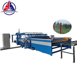 Opération facile Gain de temps et d'efforts Machine de soudage automatique de treillis métallique soudé pour panneau de clôture avec empilage de treillis robotisé - Product Image 3