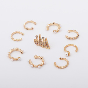 Ensemble de boucles d'oreilles à clip 9 pièces, dorées, avec perles et strass, motif couronne, bijoux de fête pour femmes, boucles d'oreilles pendantes tendance - Product Image 6